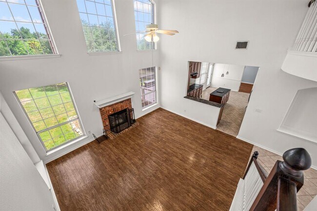 Building Photo - 11905 Lake Stone Dr