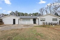 Building Photo - 1201 Shoreham Dr