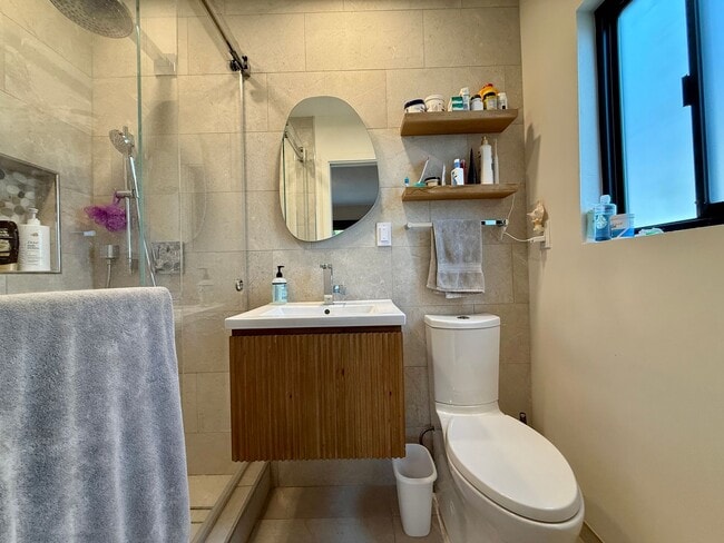 Building Photo - Unique 4 Bedroom House with OCEAN VIEWS in Sunset Cliffs! Fully Furnished! 6 Month Lease Term!