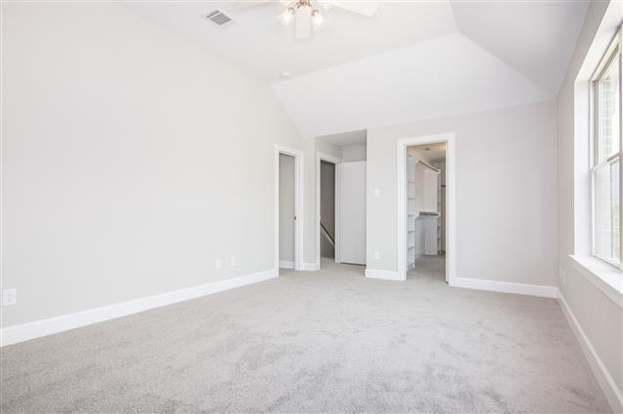 Building Photo - 11607 Main Ash Dr