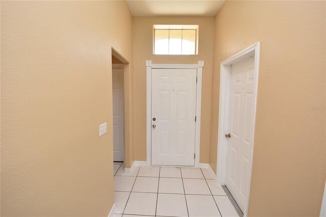 Building Photo - 5 Rambling Ln