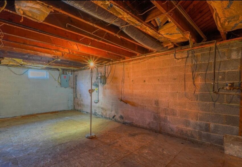 Building Photo - 25 Ovington Ave