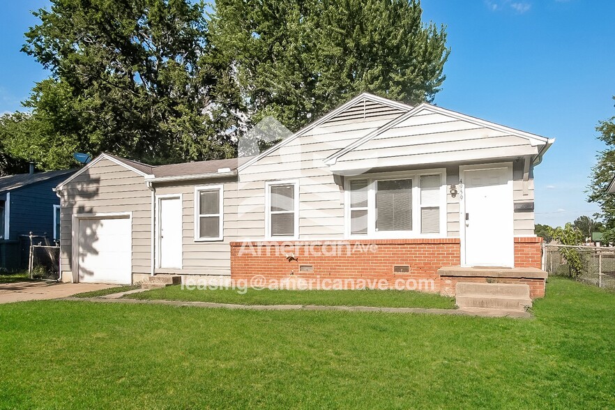 Primary Photo - 4959 N Trenton Ave