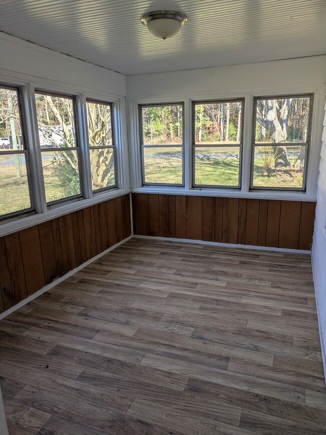 Building Photo - 7142 Martins Siding Rd