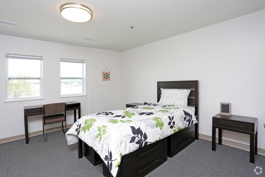 The Waterfront Apartments 2900 River Dr Moline IL 61265 Apartment