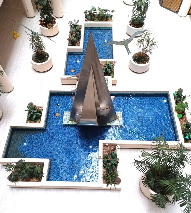 Building Photo - 5260 S Landings Dr