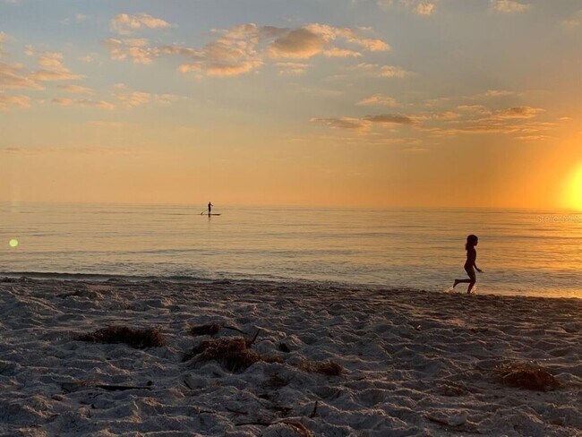 Building Photo - 540 Neptune Ave