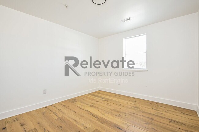 Building Photo - 1515 Blueberry Aly