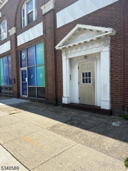 Building Photo - 920 S Elmora Ave