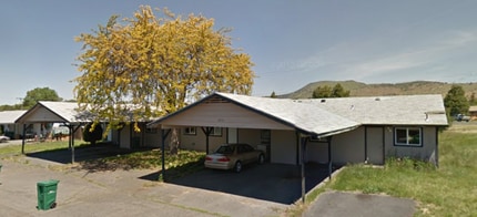 Building Photo - 5865 Marius Dr