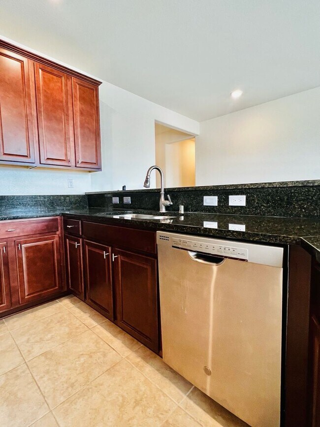 Building Photo - 1114 Lahontan Dr