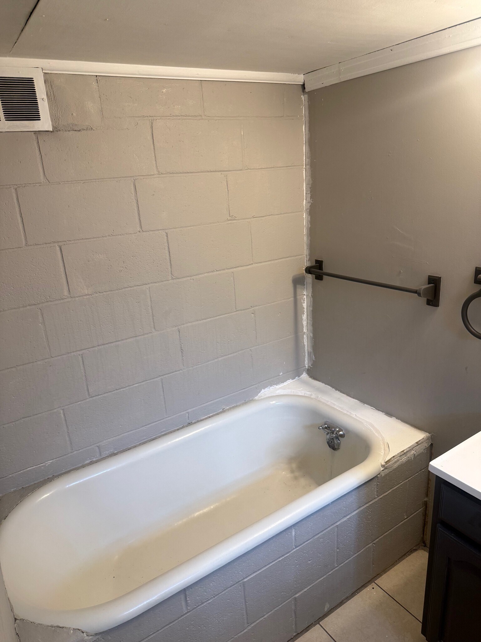 bathroom 2 - 1305 Airbrake Ave