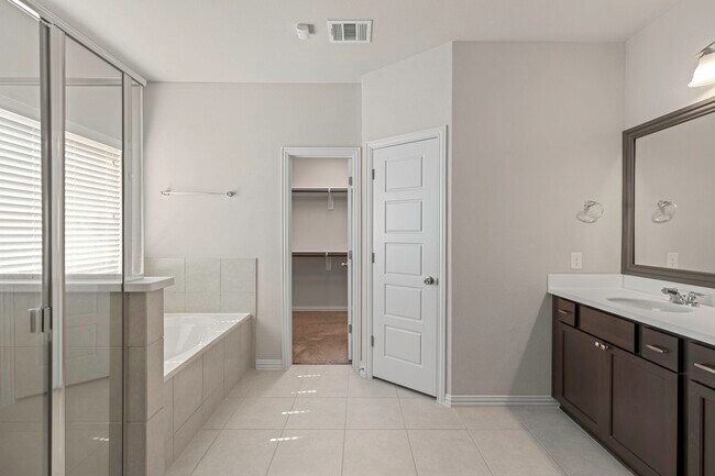 Building Photo - 22025 Abigail Way