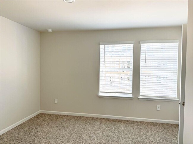 Building Photo - 4264 Holland Grv Rd