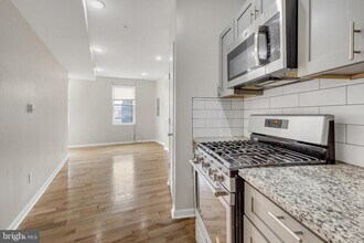 Building Photo - 2604 Frankford Ave