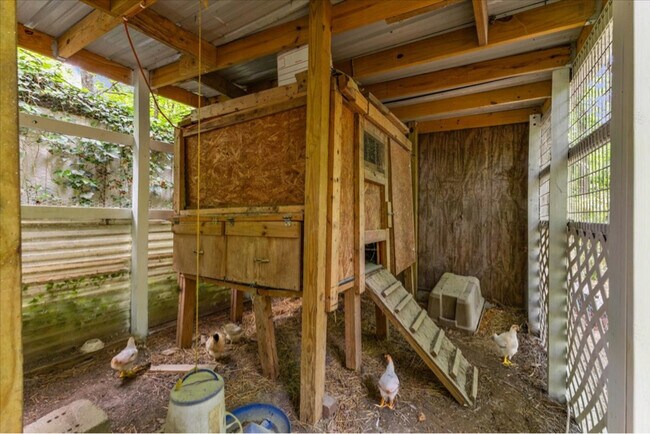 Building Photo - 2904 Sprucewood Dr