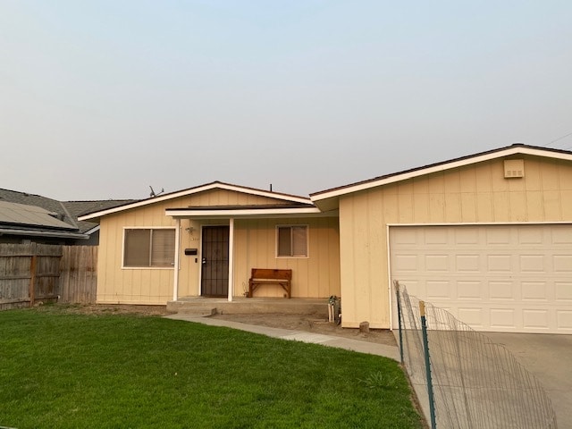 Building Photo - 1940 Yale St