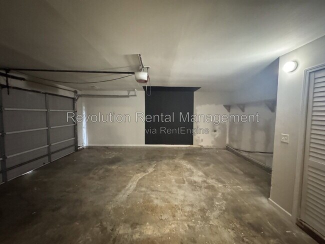 Building Photo - 3843 N Fork Ct NW
