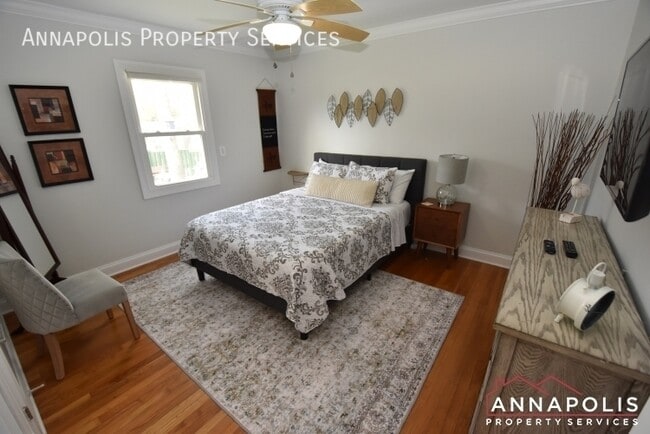 Building Photo - 1329 Washington Dr