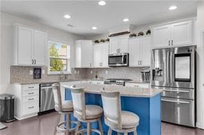 Building Photo - 704 Woodbridge Dr