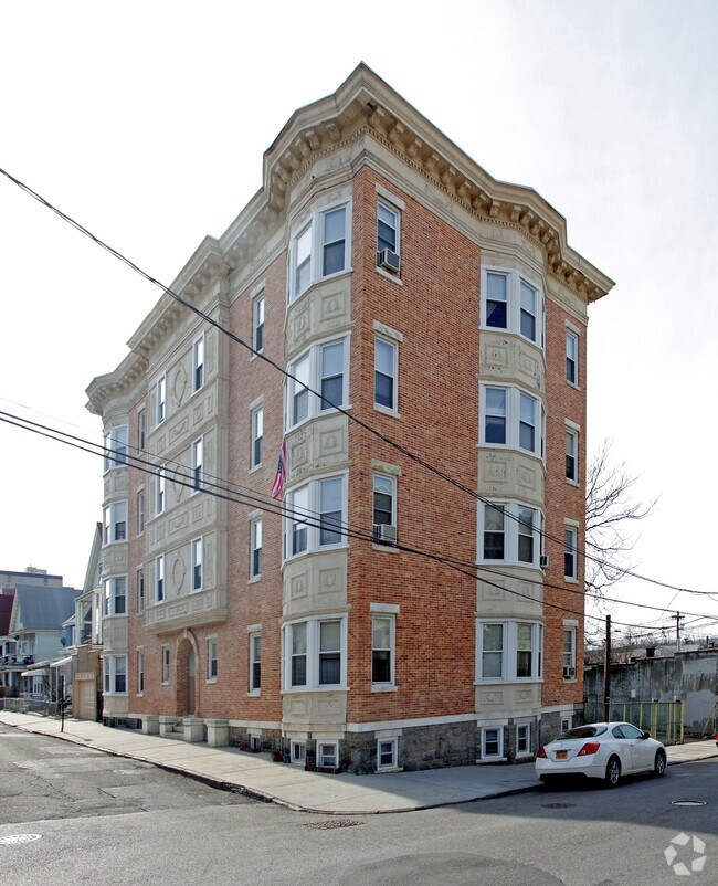 Building Photo - 84 Ludlow St