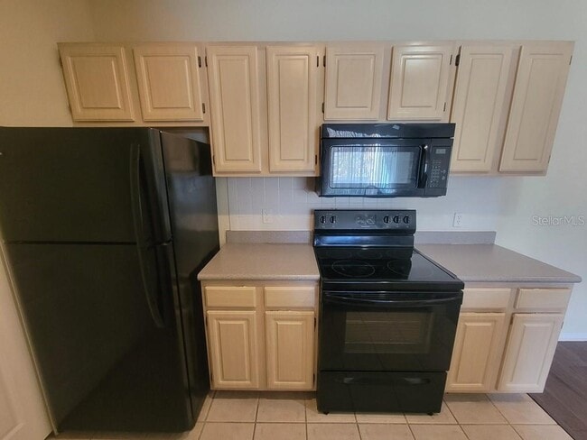 Building Photo - 5709 Legacy Crescent Pl