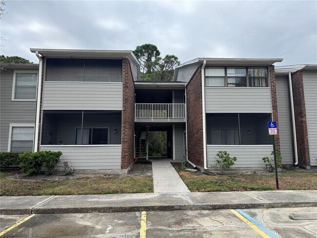 Building Photo - 1400 Gandy Blvd N