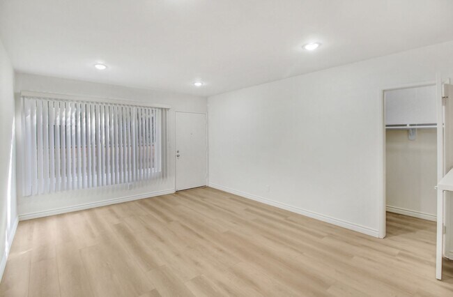 Building Photo - 1432 16th St