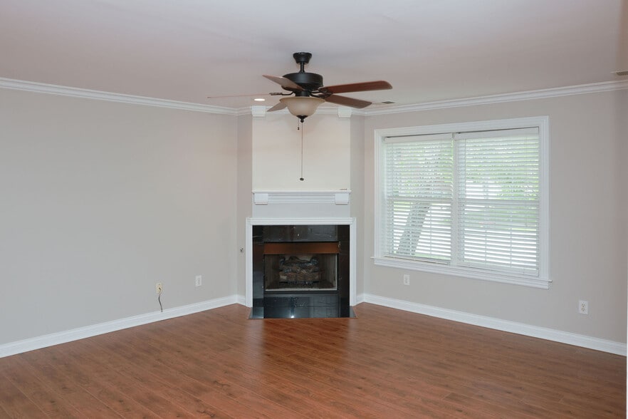 Building Photo - 3288 Snaffle Rd