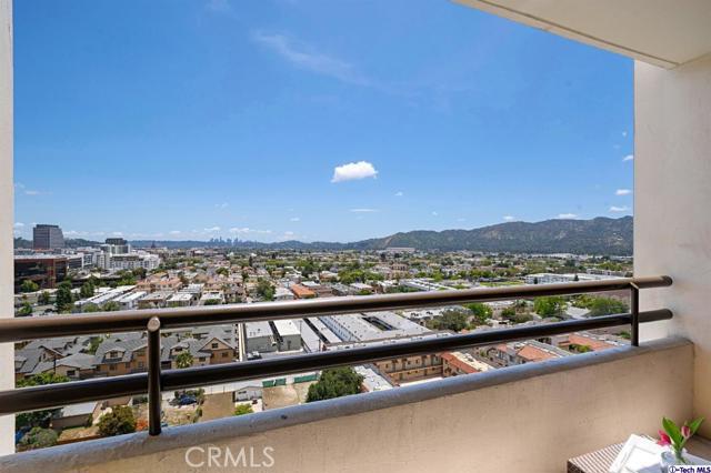 Building Photo - 343 Pioneer Dr