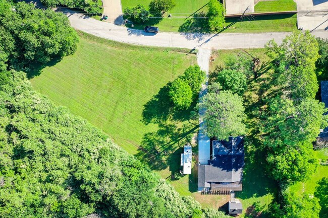 Building Photo - 4109 Brooks Baker Ave