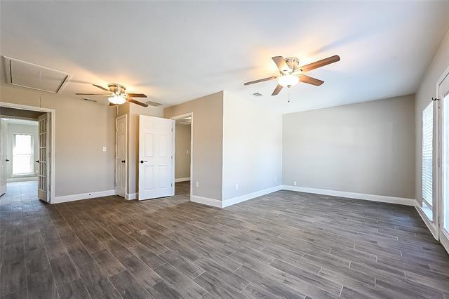 Building Photo - 524 E Lark Ct