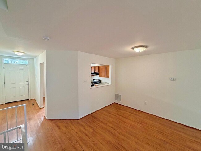 Building Photo - 6064 Majors Ln