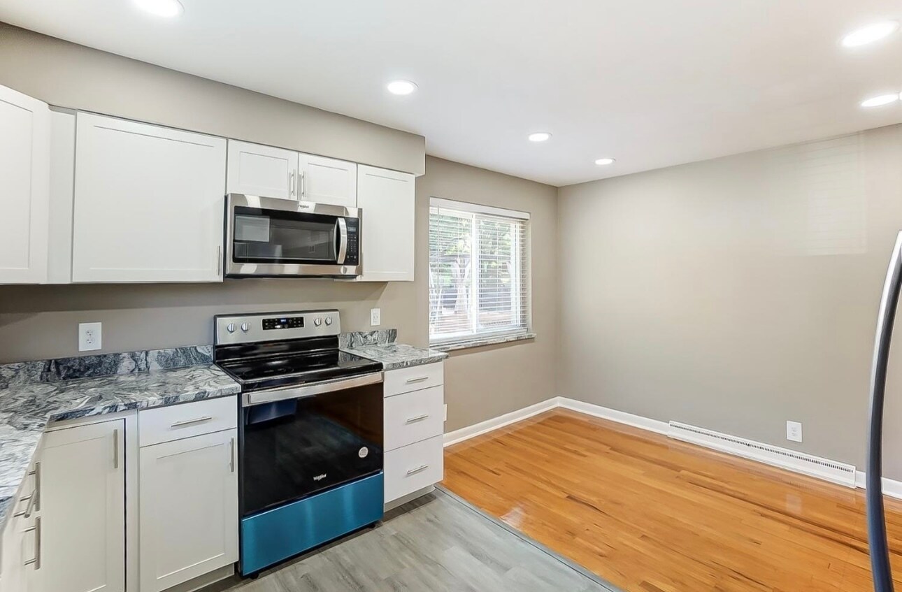 Building Photo - 4936 Kelsch Ln