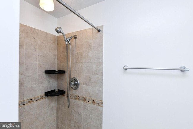 Building Photo - 8100 Irwell Ct