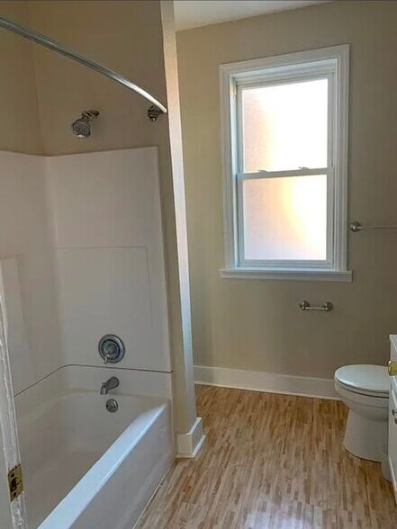 Building Photo - 405 Butler St