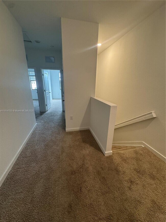 Building Photo - 817 NW 3rd Way