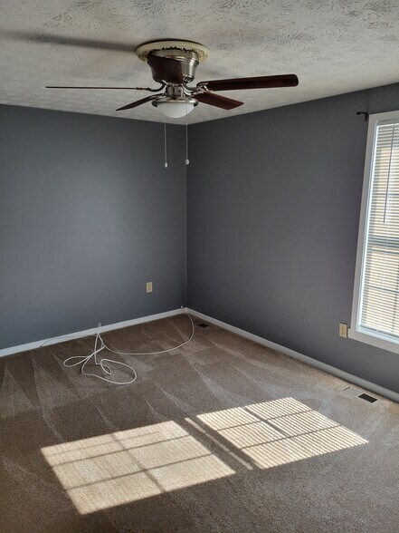 Building Photo - 4238 Glenn Dale Rd