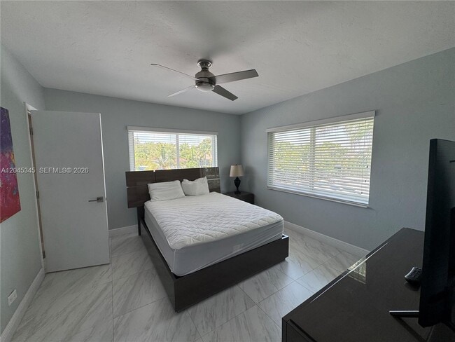Building Photo - 508 Hendricks Isle