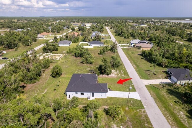 Building Photo - 3907 NW 45th Ln