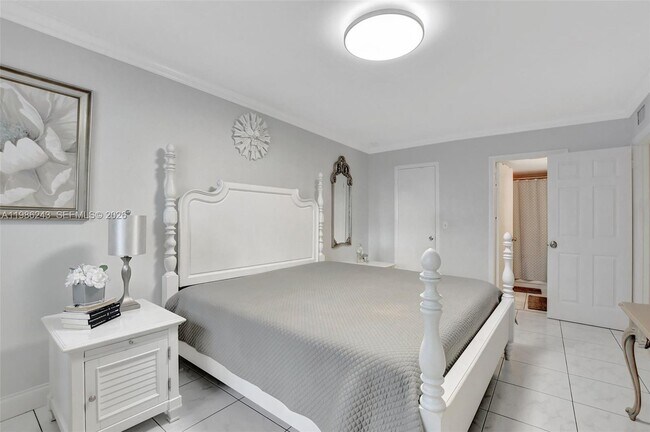 Building Photo - 588 Trace Cir