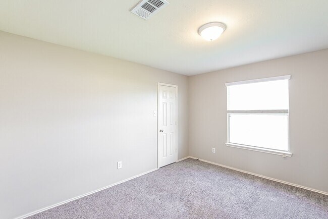 Building Photo - 24014 Blossom Crest Ln