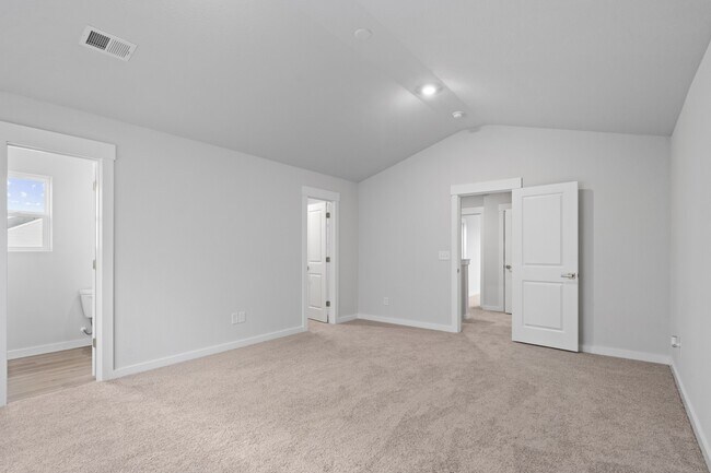 Building Photo - 1031 Peaceful Fawn Dr