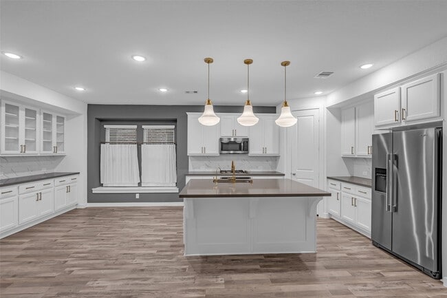 Building Photo - 7392 Mount Greylock Lp