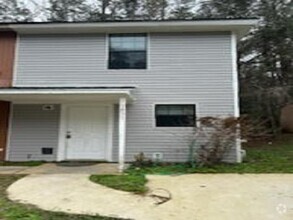 Building Photo - 1831 Sylvan Ct