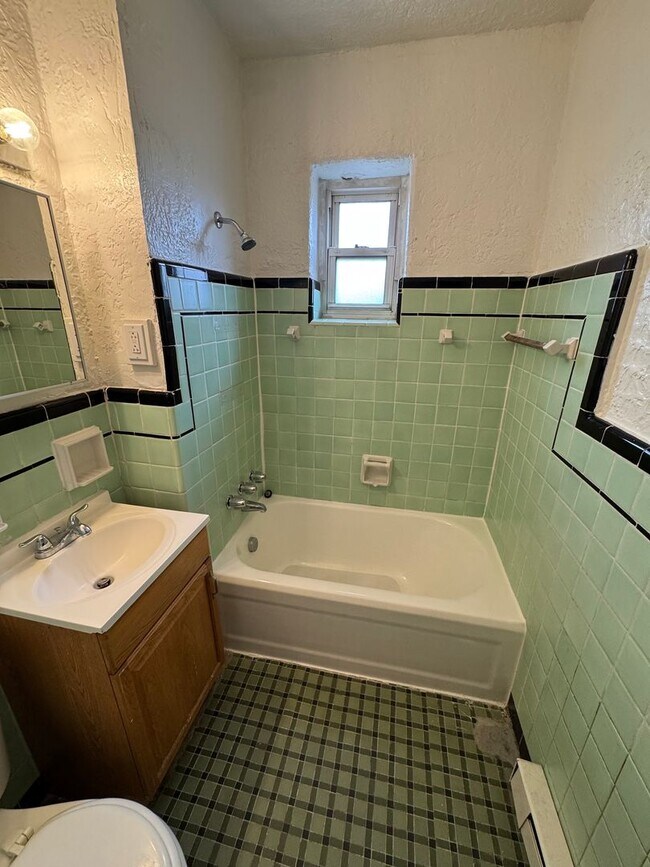 Building Photo - 2901 Chartiers Ave