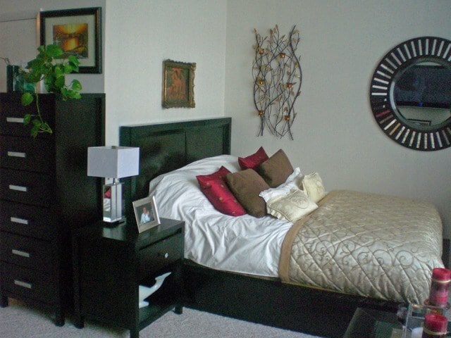 bedroom area - 211 E Ohio st.