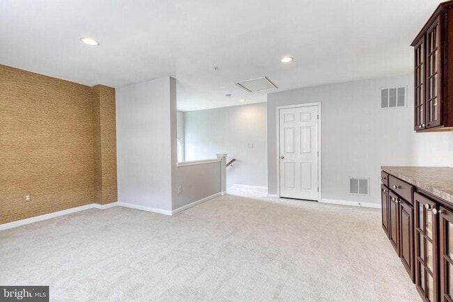 Building Photo - 9301 Paragon Way