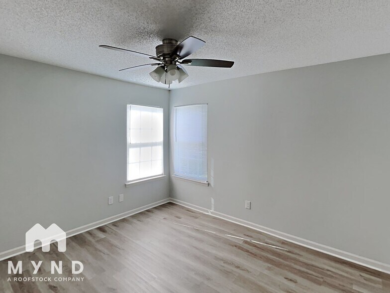 Building Photo - 11331 Red Finch Ln