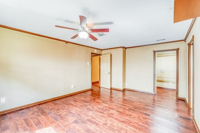 Building Photo - 21611 Glenbranch Dr